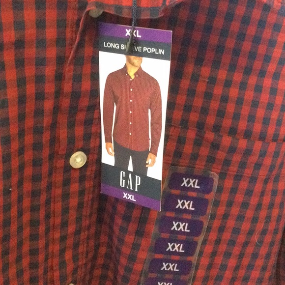 - GAP men’s long sleeved button down casual poplin shirt. - Picture 1 of 11